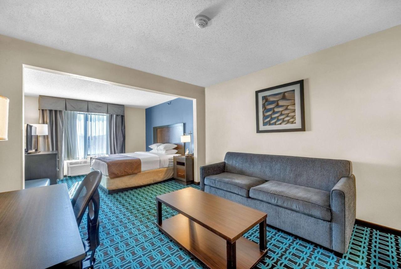 Hotel Wingate By Wyndham Chicago Schaumburg Exterior foto