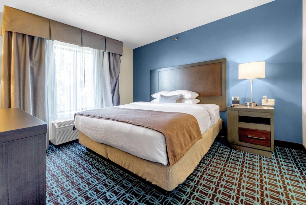 Hotel Wingate By Wyndham Chicago Schaumburg Exterior foto