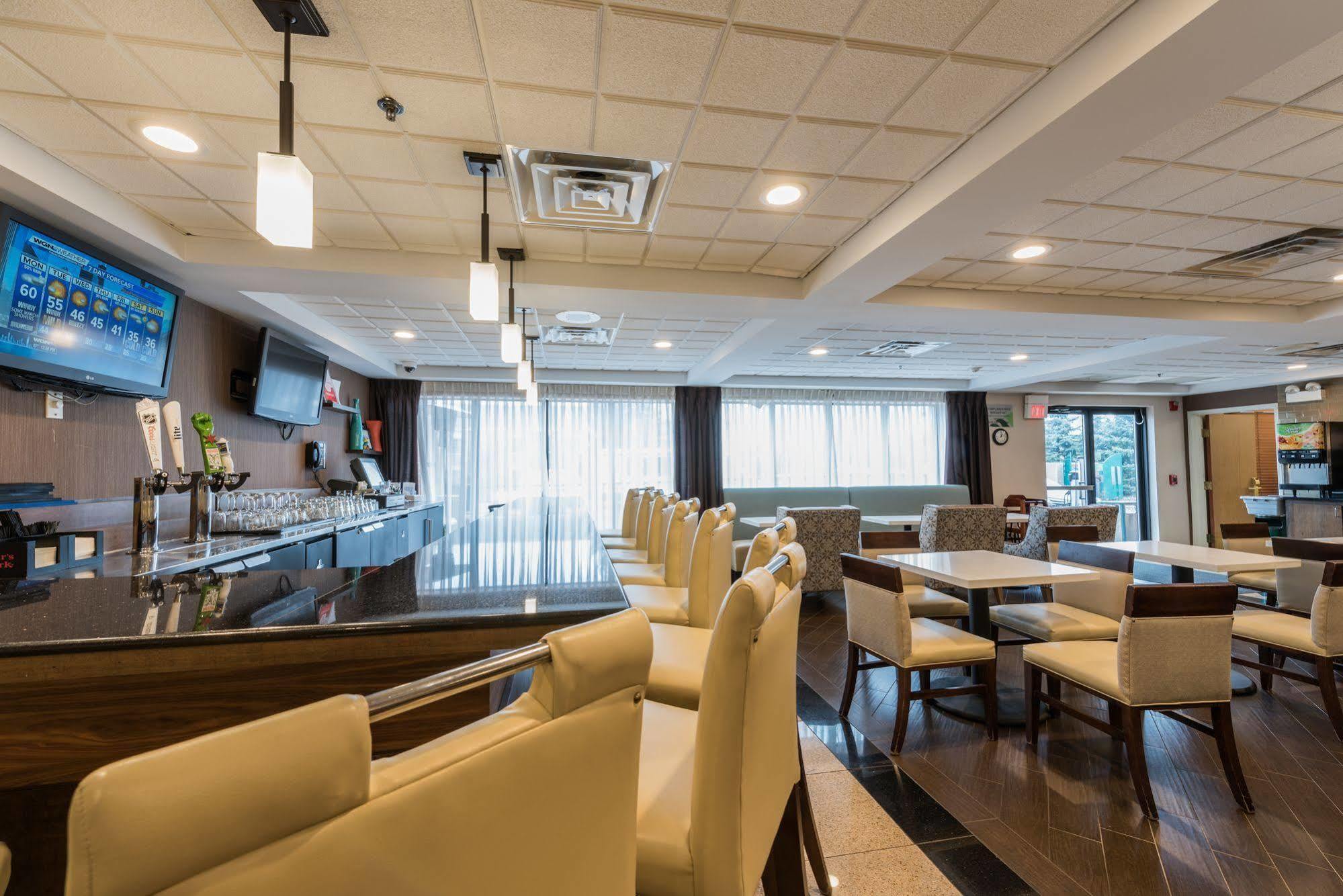 Hotel Wingate By Wyndham Chicago Schaumburg Exterior foto